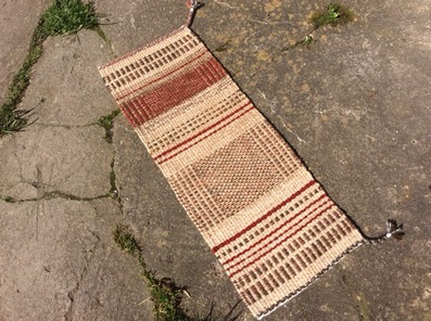 Bench runner or wallhanging